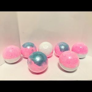Large bath bombs